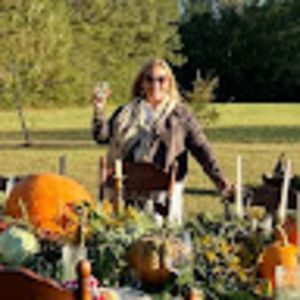 Meet your Posher, Julie